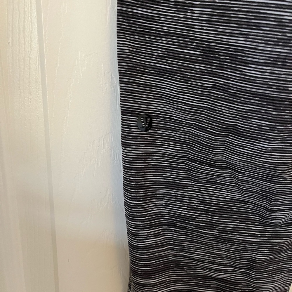Lululemon On The Fly Pant Black Slate Size 6 28 Inch - Picture 7 of 8